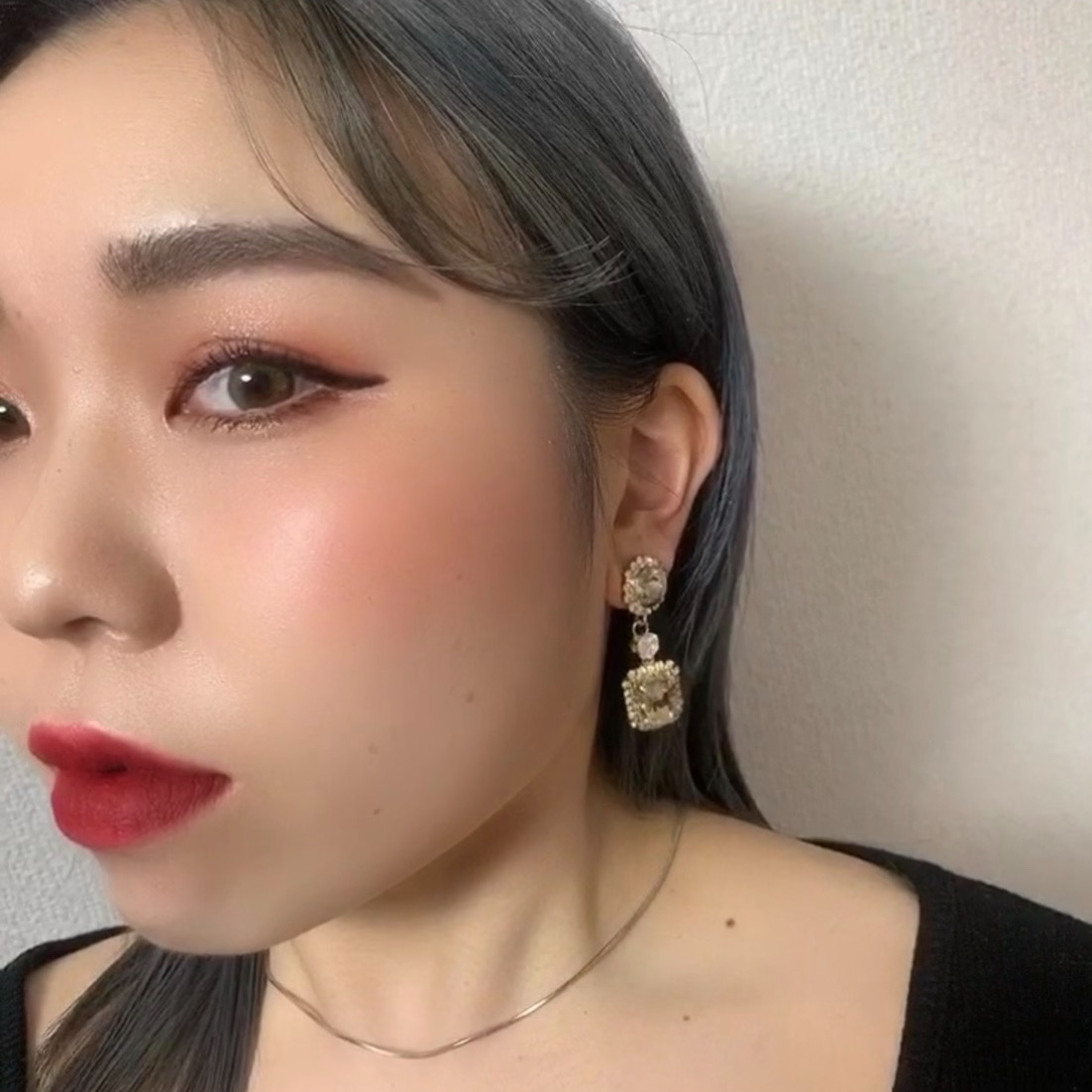 韓国メイクの次は中国メイク！キリッとイメチェン！ 奈良・京都・大阪の美容室 ハピネス