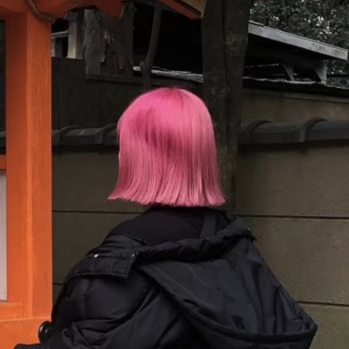 個性派カラー好きな人必見 派手髪で目立ちゃいましょう 奈良 京都 大阪の美容室 ハピネス