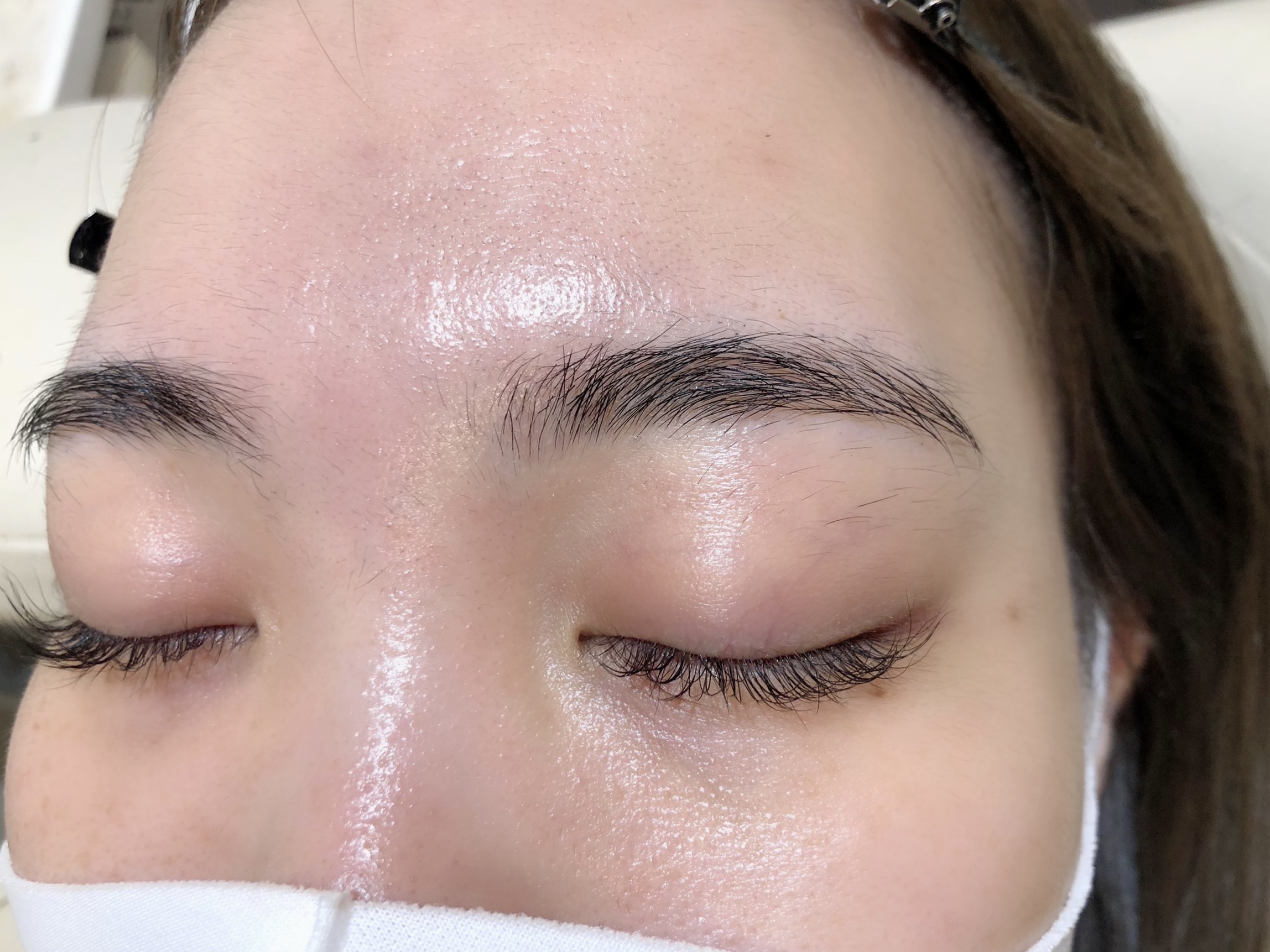 眉毛が濃いのが悩み そんなあなたにおすすめの整え方を教えます 奈良 京都 大阪の美容室 ハピネス 眉毛が濃いのが悩み そんなあなたにおすすめの整え方を教えます 奈良 京都 大阪の美容室 ハピネス